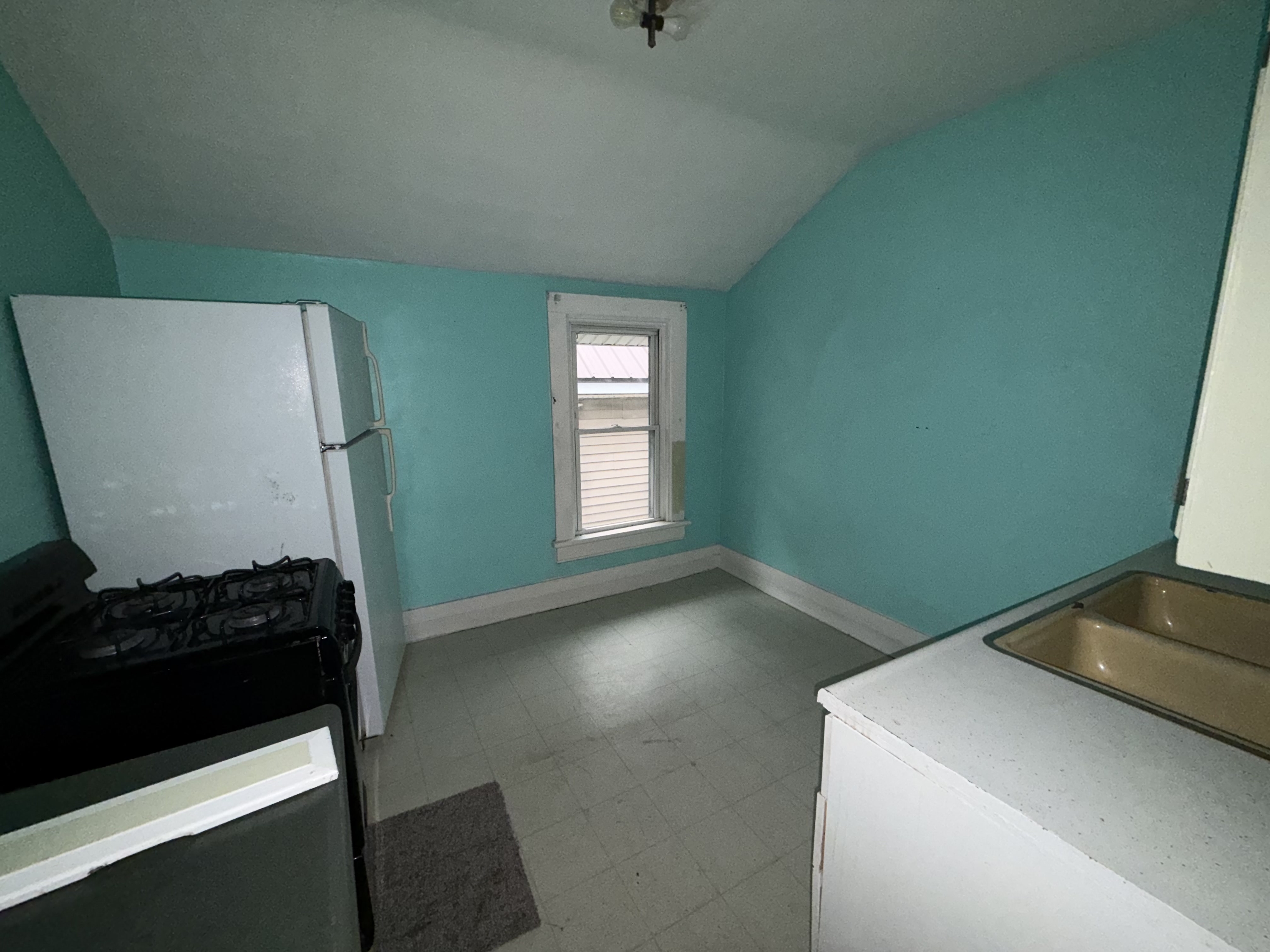 512 West Marion Street - B